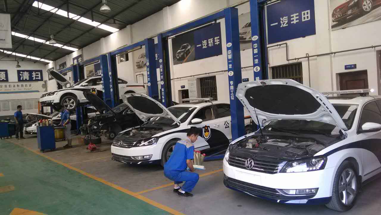 The oil-to-gas conversion of the Traffic Patrol Brigade of the Public Security Bureau of Xi'an City, Shaanxi Province adopts green winding gas cylinders