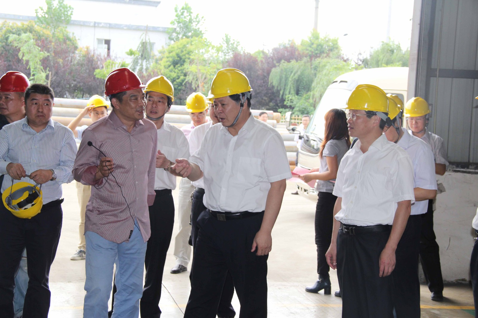 The deputy governor of Anhui Province and his delegation visited our company to inspect and guide the work